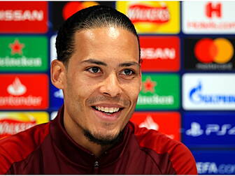 Van Dijk signs new long term d...